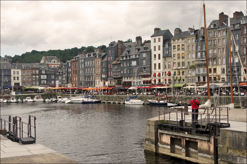 The old port of Honfleur | View of the old port of Honfleur … | Flickr