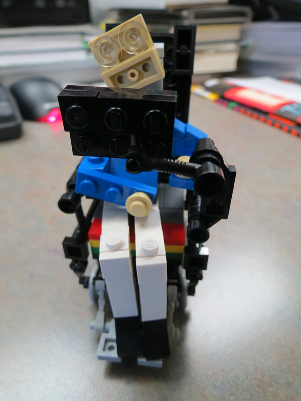 Stephen Hawking Lego (6)