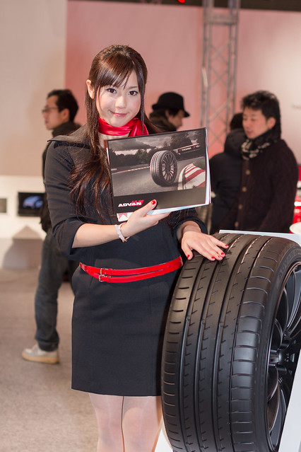 YOKOHAMA TIRES -Tokyo Auto Salon 2013 Show Girl (Makuhari, Chiba, Japan)