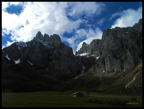 landscape paisaje cabana montaña paysage cantabria cabaña panorámica paisaxe fuentede paisase