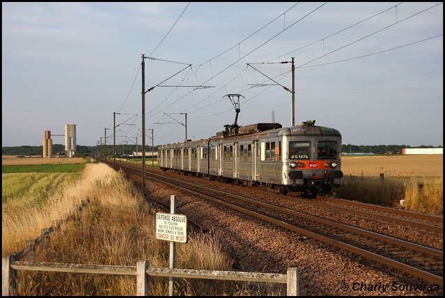 La Z 6147 à Plessy-Belleville le 16 juillet 2009, train Crépy-En-Valois - Paris-Nord.
