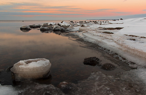 ocean winter sunset sea snow ice water coast rocks sweden stones halland mygearandme mygearandmepremium