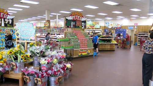 Trader Joe's | Trader Joe's supermarket in West Hartford, CT… | Coyoty
