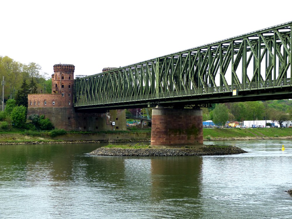 Urmitz bridge on Rhine