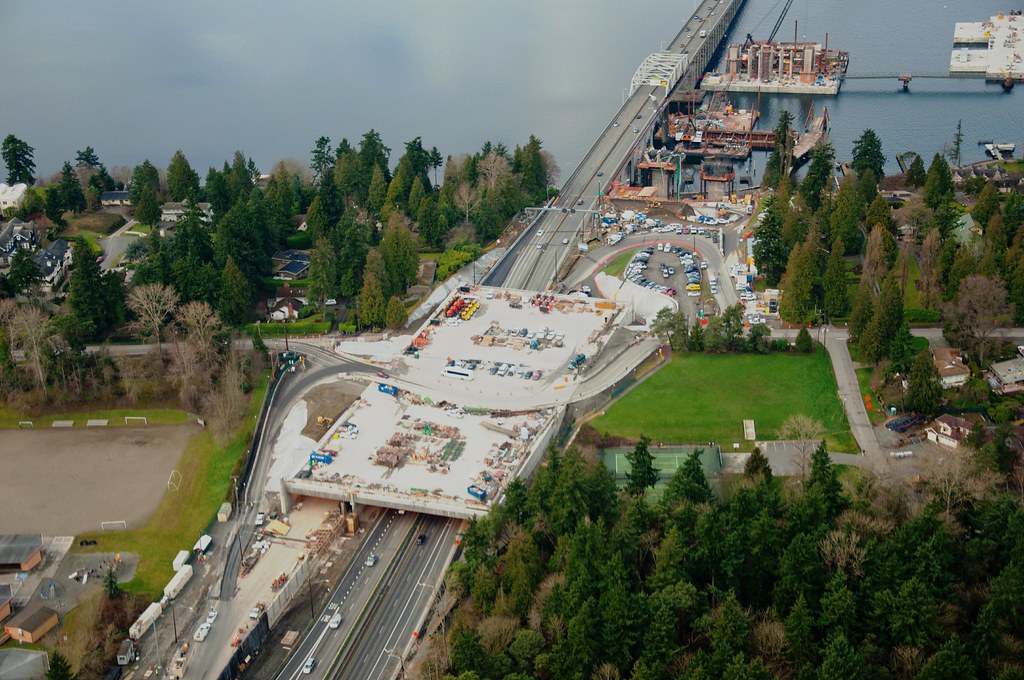 A busy looking Evergreen Point Road lid and east landing s… | Flickr