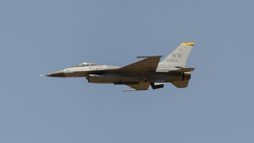 USAF F-16C (90824)