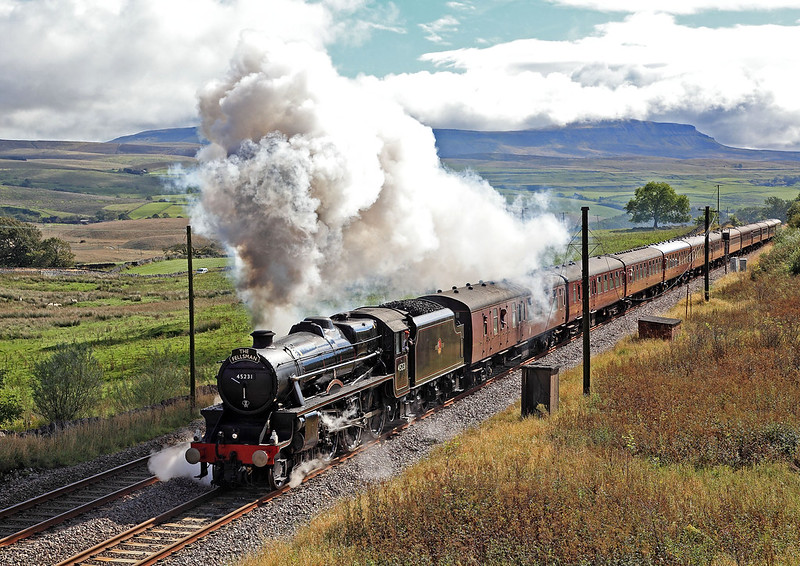  45231  with the late running Fellsman passing Salt Lake Cottages.