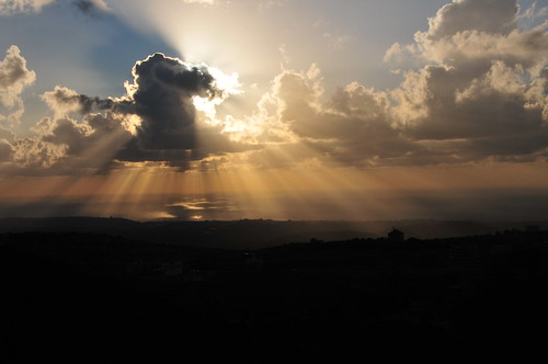 sunset lebanon nikon mediterranean god south over rays serge melki d300 southlebanon 18200mmf3556gvr sooc jezzine sunsetoverthemediterranean junublibnan