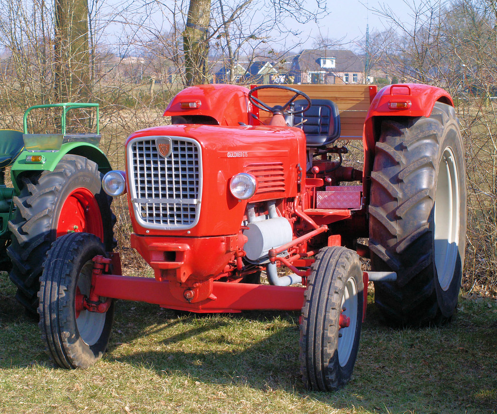 Adesivo Vecchio trattore rosso