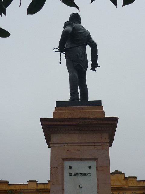 Sevilla - Estatuas - Monumento al capitán Luis Daoiz