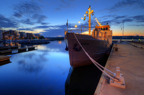 The Evening Ship VII by henriksundholm.com, The last part in the series from M/S Soya III. Which one is your favorite? I like this one, but I th