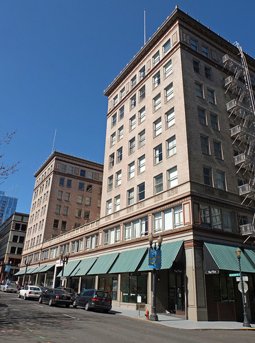 The Pittock Block (1914, 1923) SW Washington between 9th a… | Flickr
