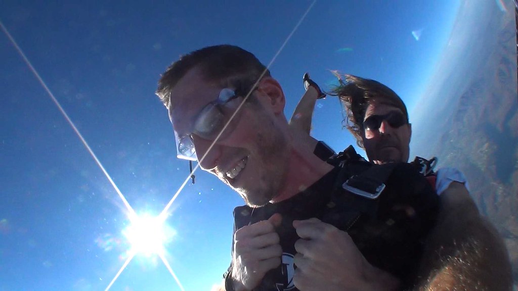 Skydiving in San Diego