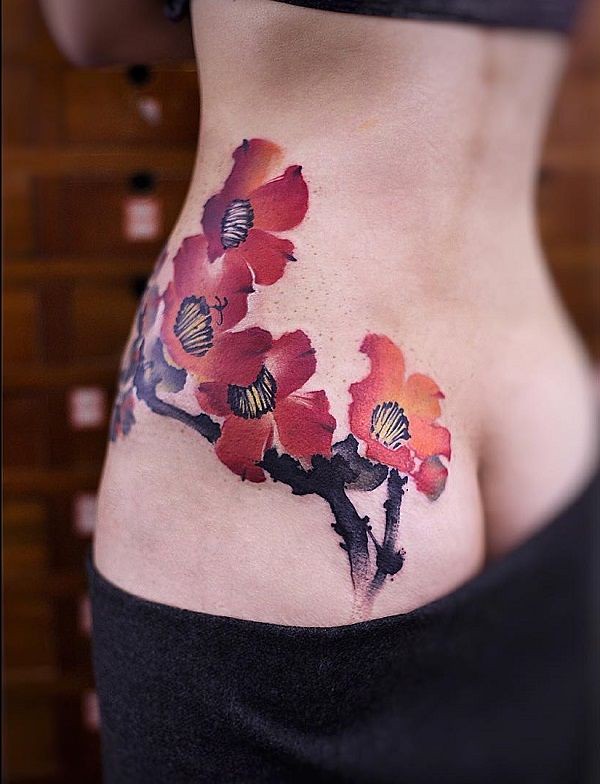 Flower Tattoo Design On The Side #flowertattoo #roses | Tatuajes de  acuarela, Hermosos tatuajes, Tatuajes de flores de acuarela
