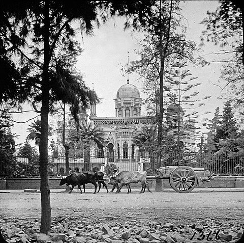 Antes de 1912 el Palacio Diaz Gana o Concha Cazotte en Santiago, fotografia de la Coleccion Pusso, del Flickr Archivo de Fotografia de Rosario, Argentina