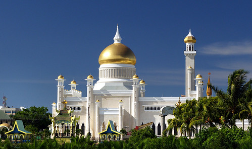 Sultan Omar Ali Saifuddien Mosque | by Bernard Spragg