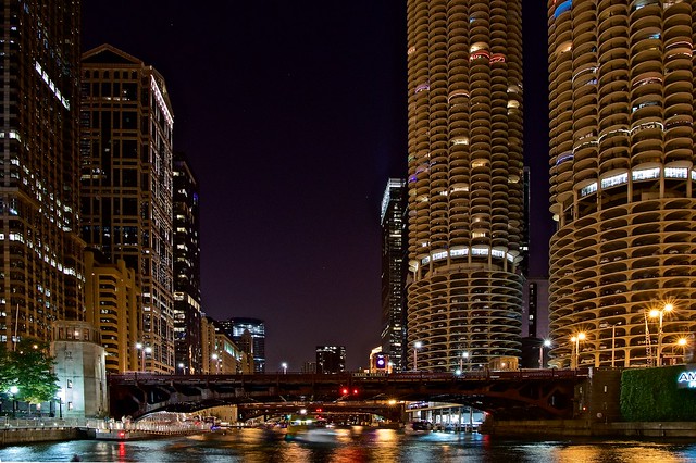 Chicago River and the Marine Towers