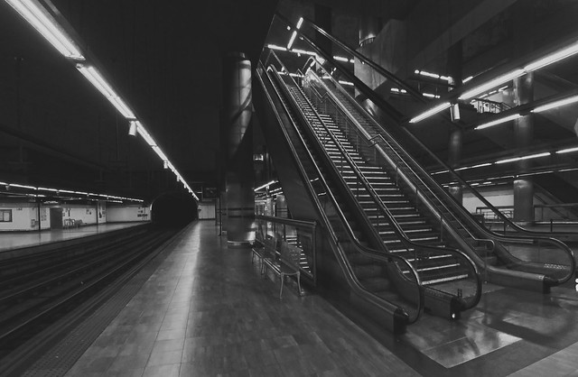 Escalator in Chamartin; Madrid (2016)