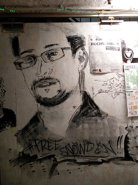 Free Snowden Portrait