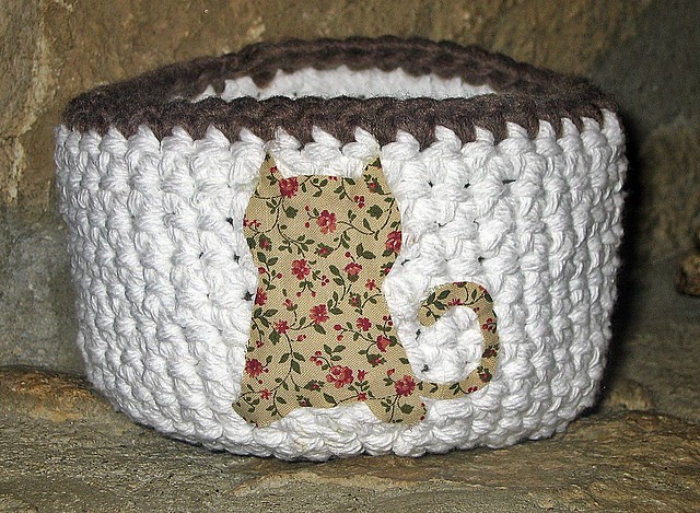 Basket White with Brown Trim and Kitty 1