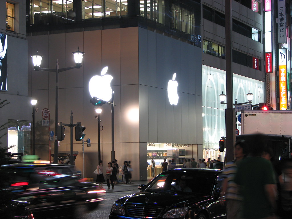 Apple Store, Ginza, Tokyo, This photo was used here: wayoho…