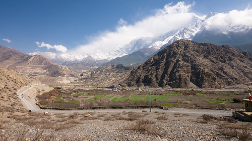 kaligandaki npl nepal nilgiri syang mountain road valley