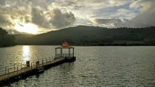 lake chikmagalur hirekolale sun sunset cloudy water nature