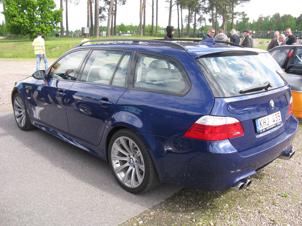 Image of BMW M5 Touring E61