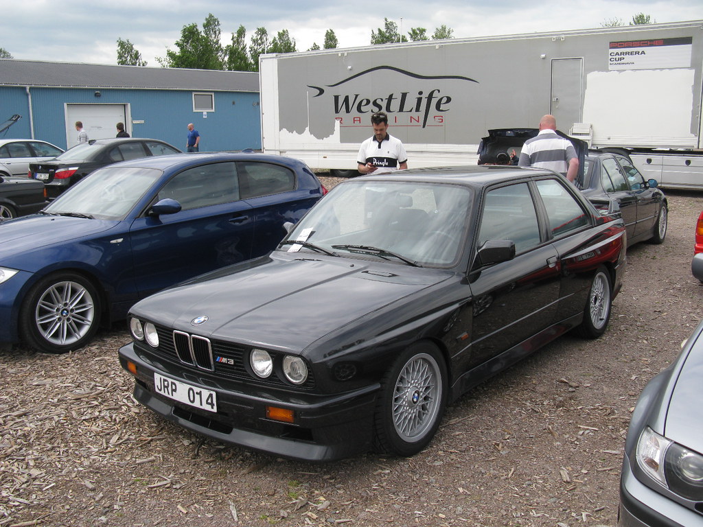 Image of BMW M3 E30