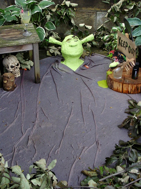 Shrek's spa, Shrek enjoying a mud bath at Hinderwell and Po…