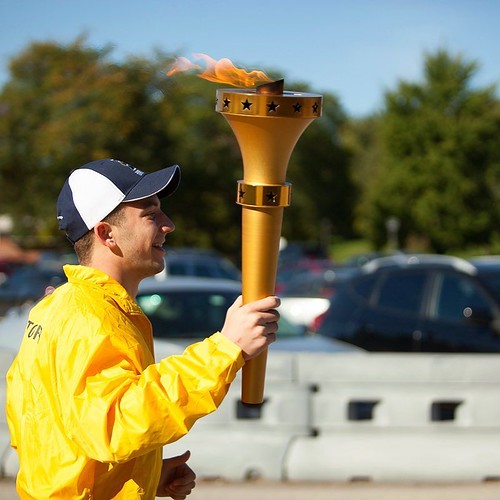 How cool is it that Valpo got to be part of the Bicentennial Torch Relay? Modeled after the Olympic Torch Run, the Indiana Bicentennial Torch Relay is one of the major events commemorating Indiana’s 200-year history. This 92-county, 3,200-mile journey acr