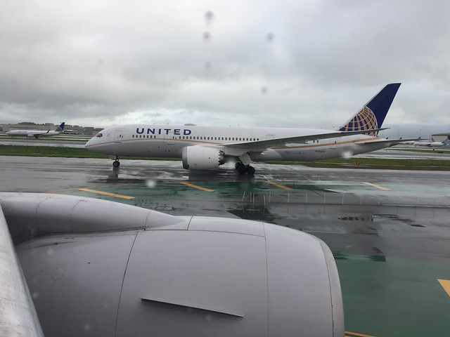 United B-787-8, N26910 at SFO