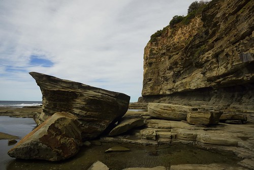 aus australia newsouthwales terrigal seascape rocks ocean nikond750 nikon1635mmf4 paulhollins centralcoast
