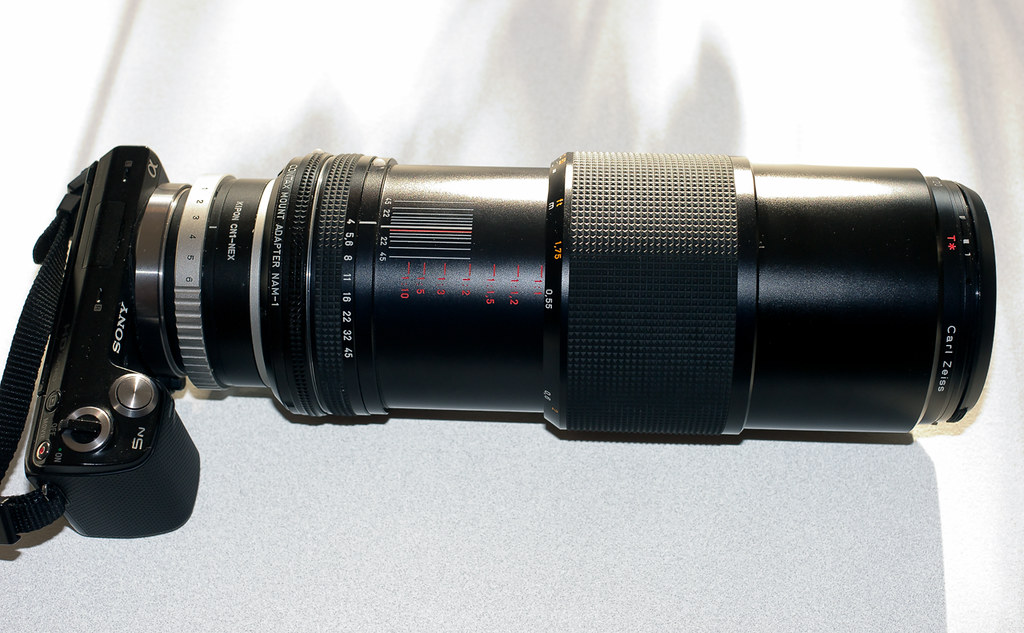 Contax 645 Apo-Makro-Planar 120mm f4 on NEX-5N | Fully exten