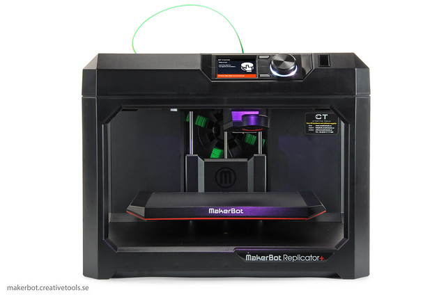 MakerBot-Replicator-Plus-Pic02