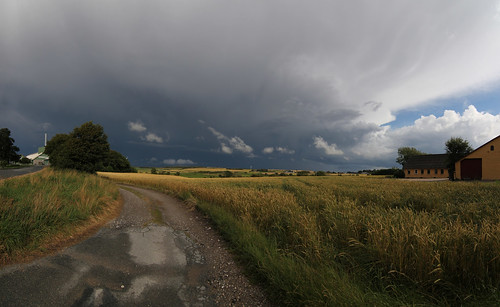 light weather clouds track stitch scandinaviandelight meadow fields storms hugin tokina1116 hillerslev