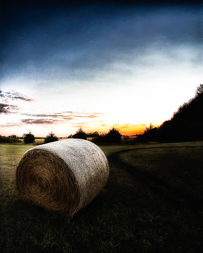 sunset texture rural oz kansas haybales rotoballe 8mmfisheye rokinon club16