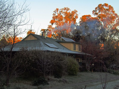 morning winter cold sunrise frost australia victoria yackandandah backcreek