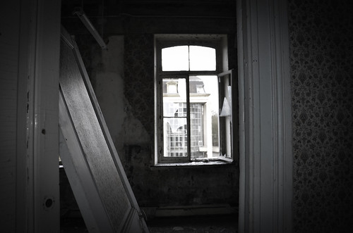 Window. | by saskiabzn