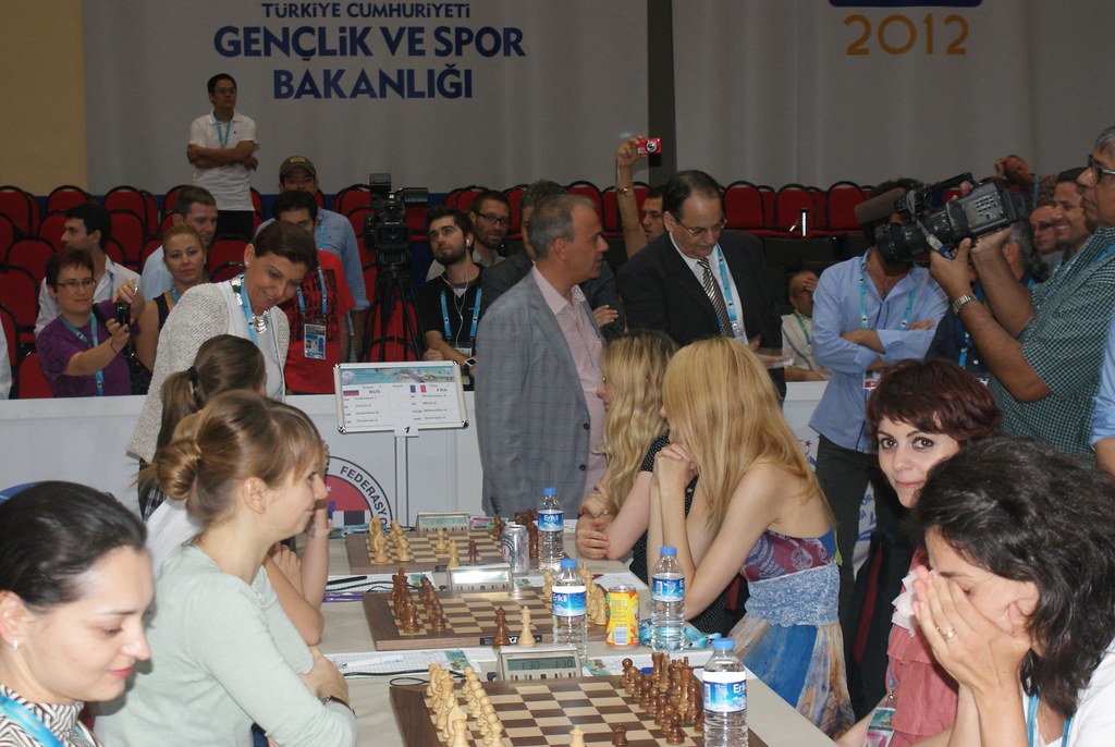 Rússia vs França | 40 Olimpíades d'Escacs - Istanbul Ronda 0… | Flickr