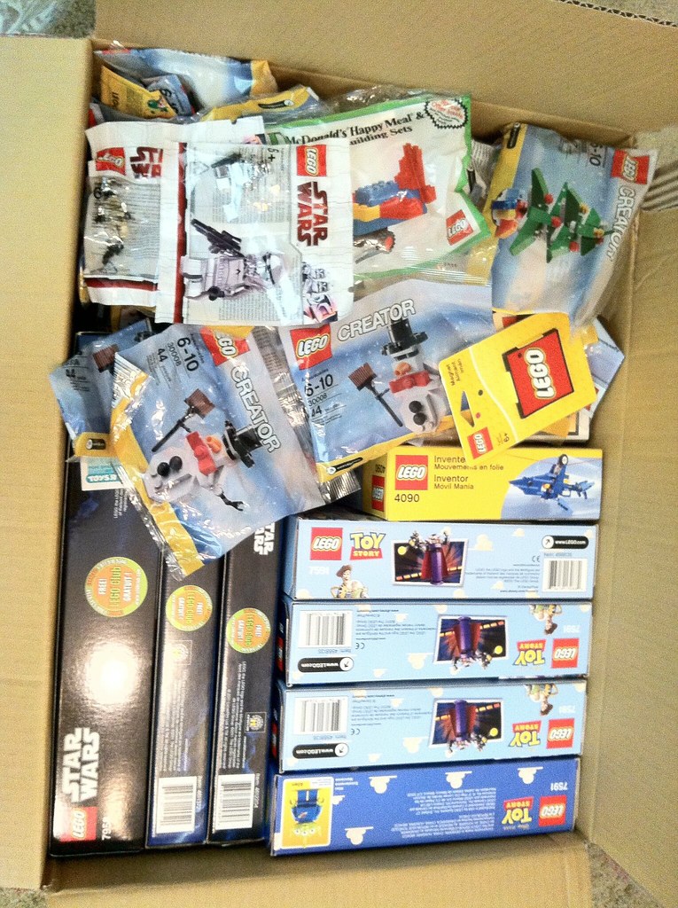 LEGO Box Ready For Move | I recently relocated and had to pa… | Flickr