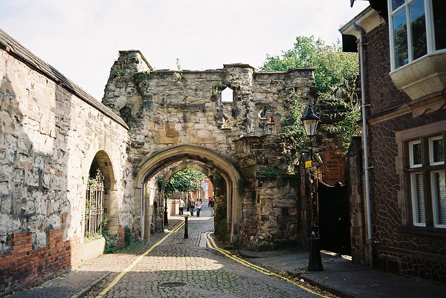 mju - leicester castle arch