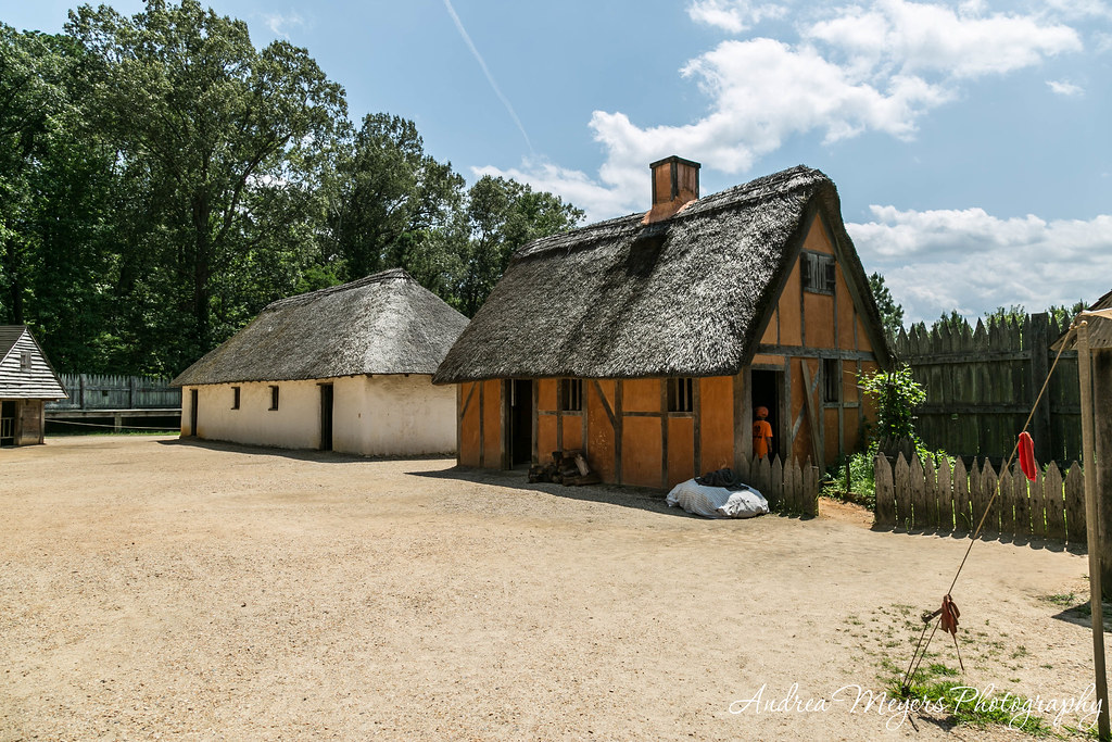 are dogs allowed at jamestown settlement