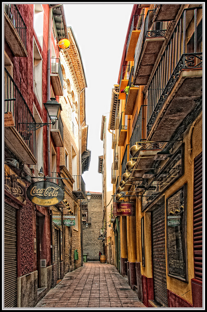 Quien Abierto gemelo Calle Jordan de Urries Zaragoza | mercenario.one | Flickr