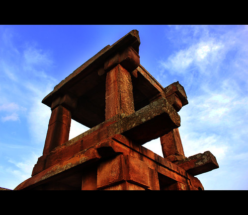 Stray structures | by krishnanbln