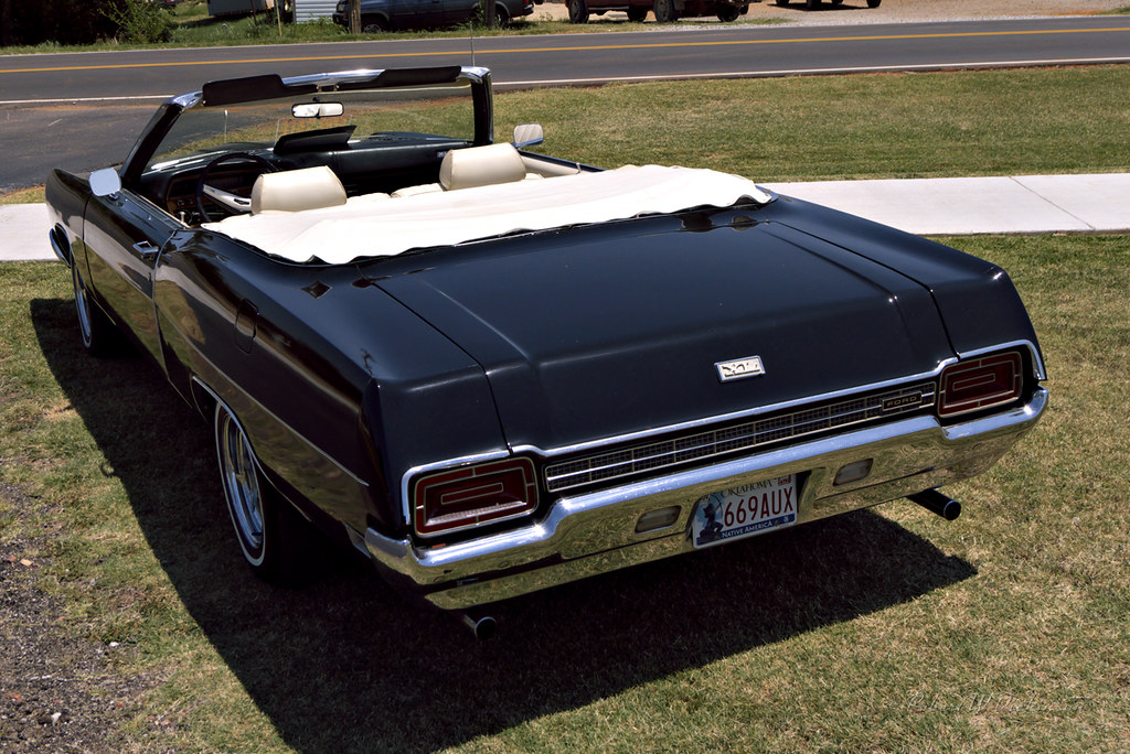 Rear of Beautiful 1970 Ford XL on Route 66 in Wellston, Ok… | Flickr
