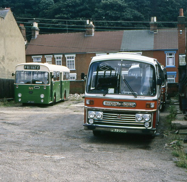 Bantam Coaches Bedford YMT PBJ 225R, Cavendish Street, Ipswich, circa September 1987.