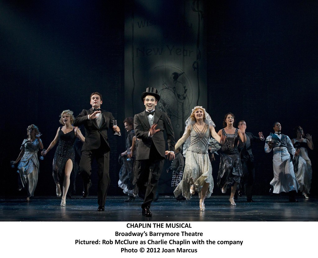 Другой мюзикл. Мюзикл бродвейский бродвейский мюзикл. Театр на Бродвее 20 век. Мюзикл Чаплин. Бродвей театр пьесы.
