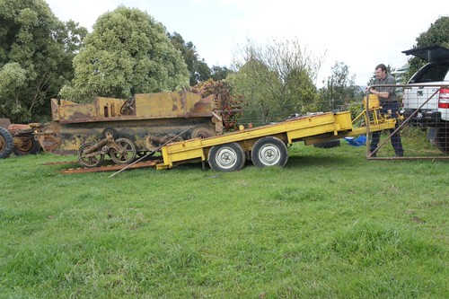 Loading carrier_7 | by oldcmp