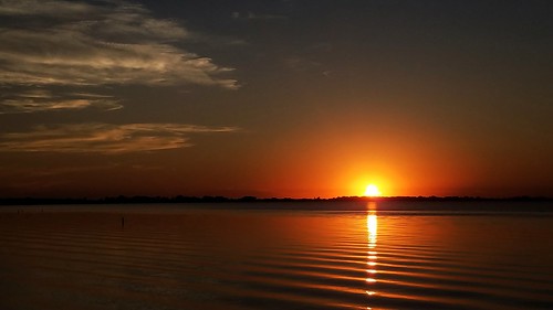 sunset lake lakepoinsett